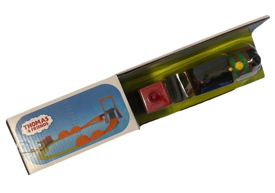 Thomas Friends engine Percy's Cargo Run Playset Motorized 6 ft of track 20 pcs elements